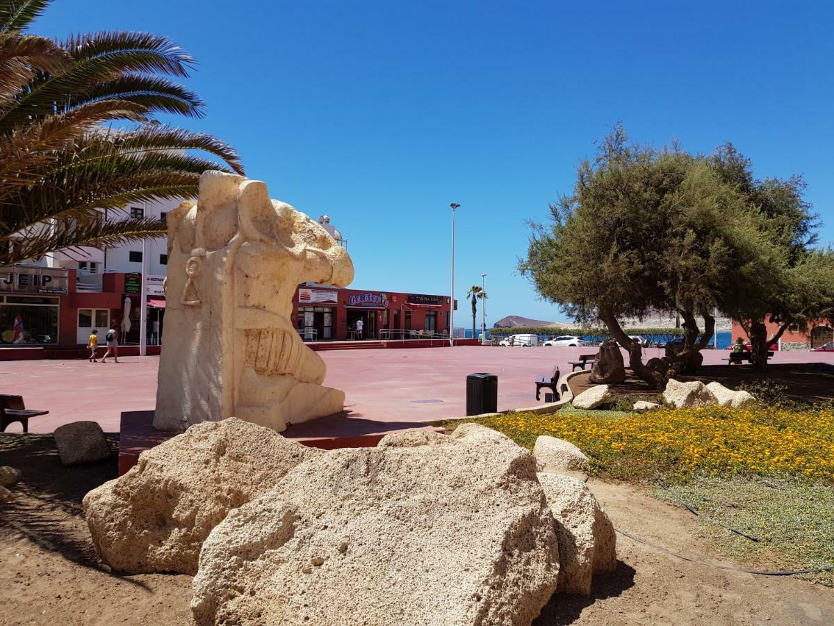 Alquilaencanarias El Medano Mirazul Plaza Roja Bagian luar foto